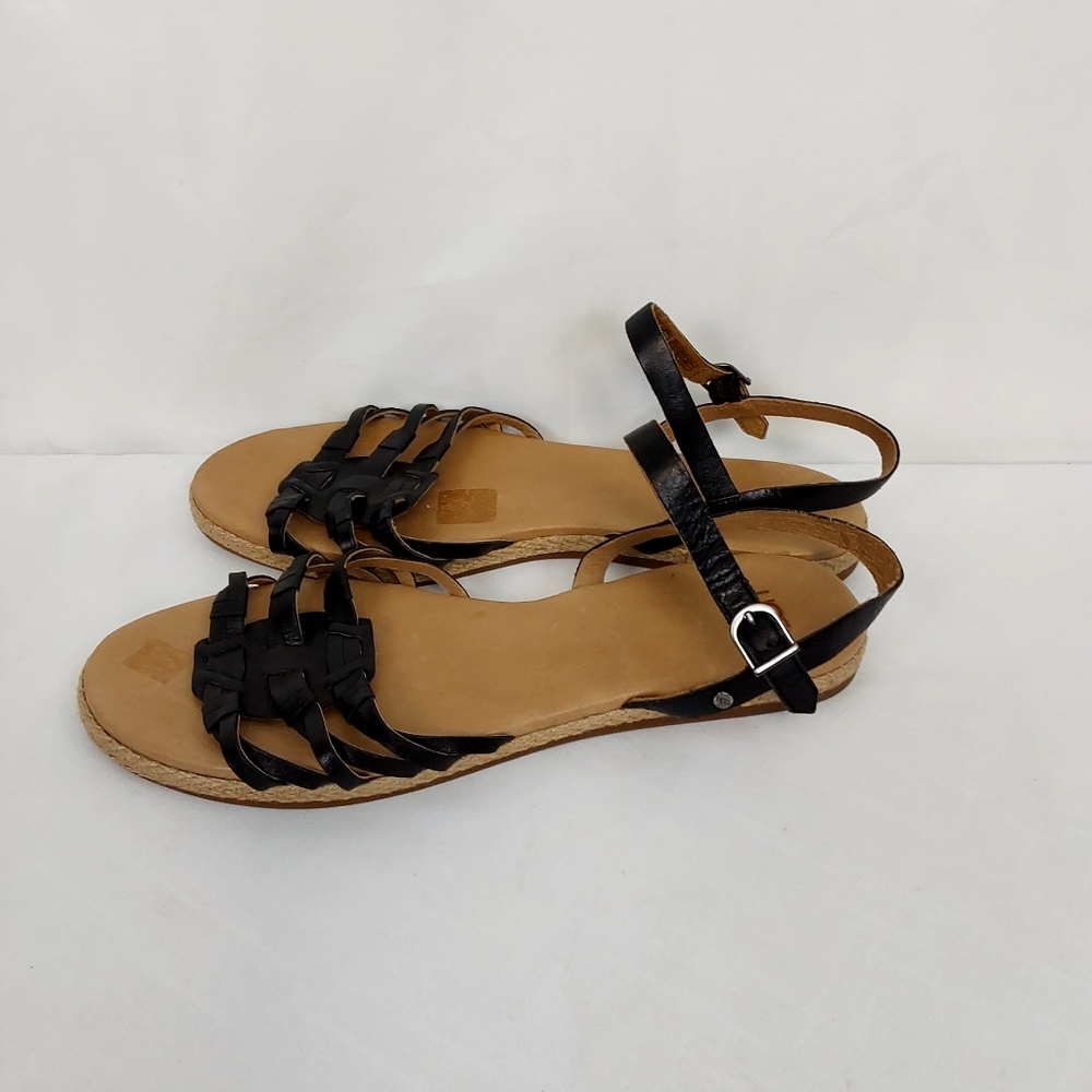 UGG Black Woven Strappy Leather Ankle Strap Sandals NWOB - Picture 2 of 11